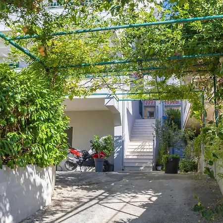 Lux Eol Apartman Makarska